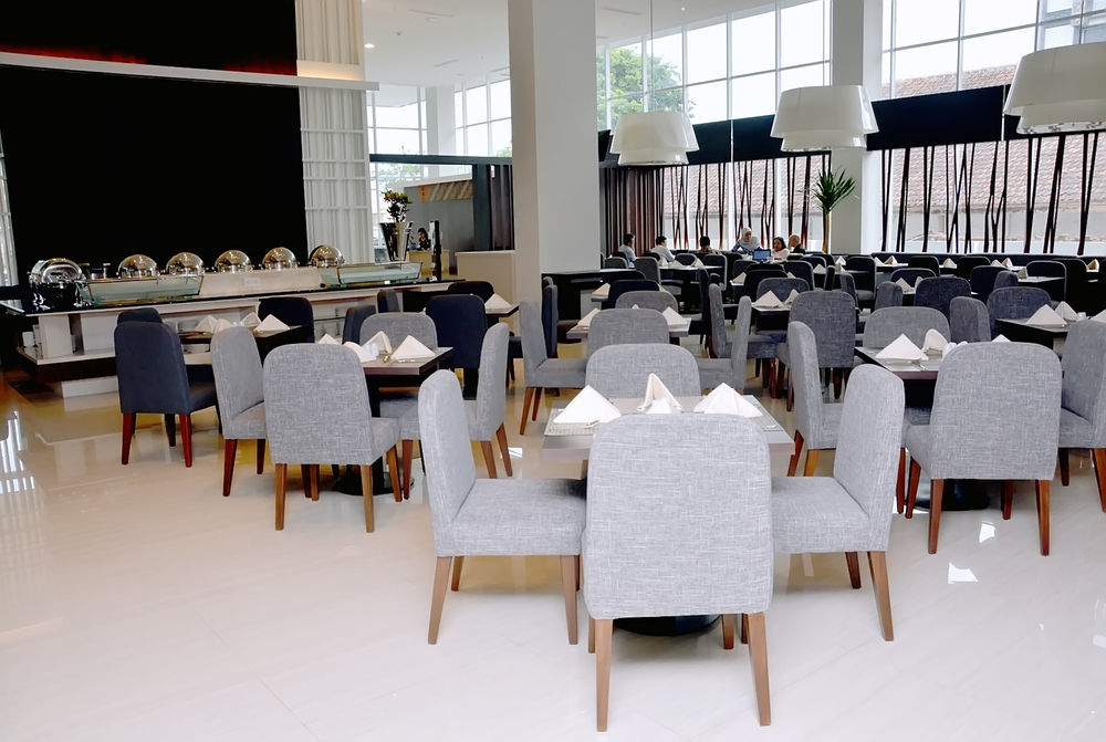 Hotel Santika Pekalongan Exteriér fotografie