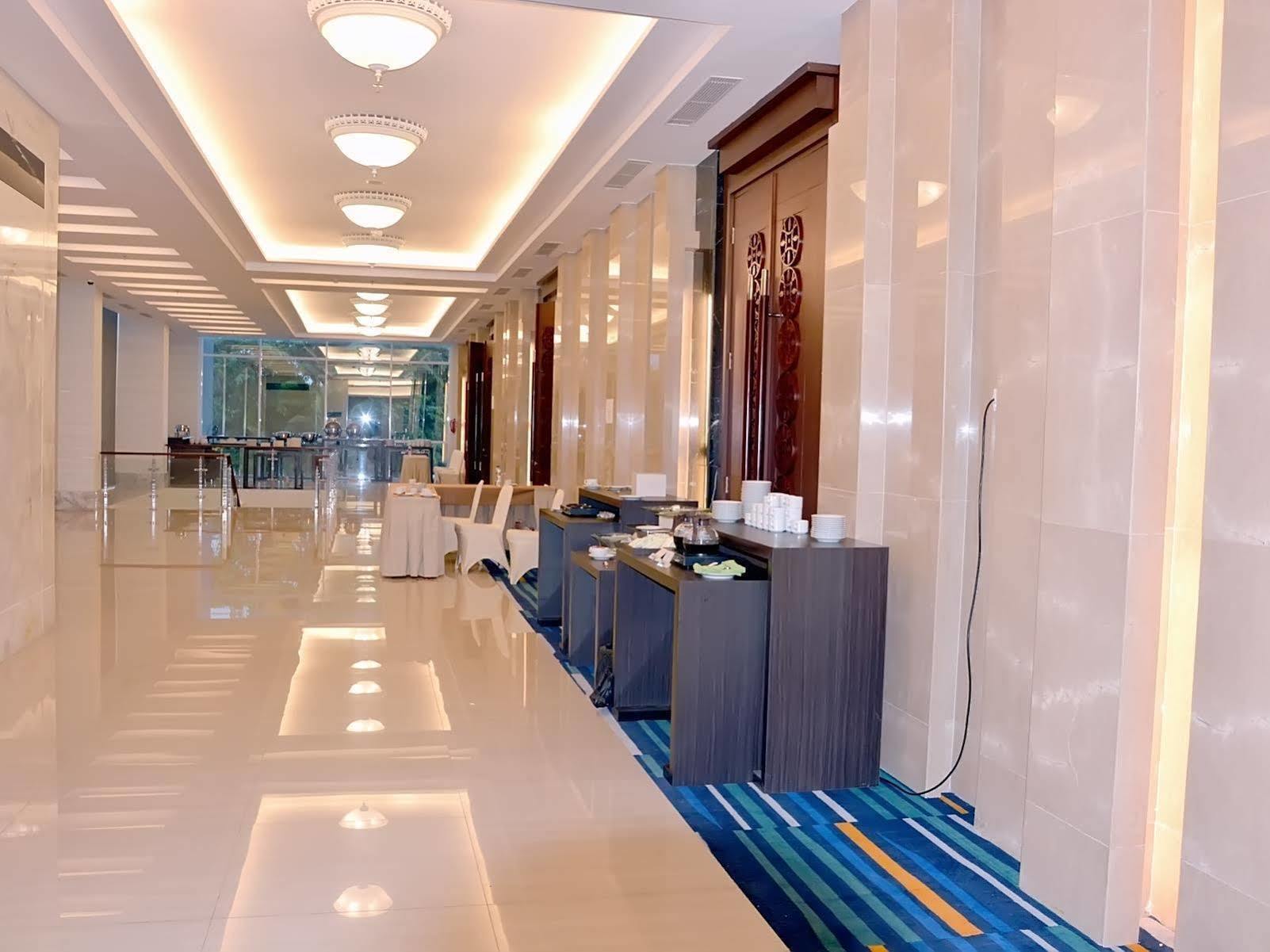 Hotel Santika Pekalongan Exteriér fotografie